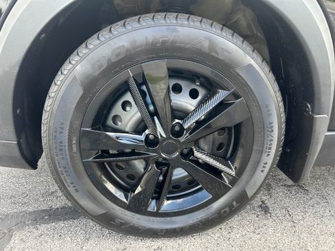 Used 2019 Nissan Kicks S FWD image 20
