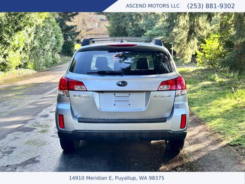 Used 2013 Subaru Outback 2.5i Limited w/ Moonroof Pkg image 4