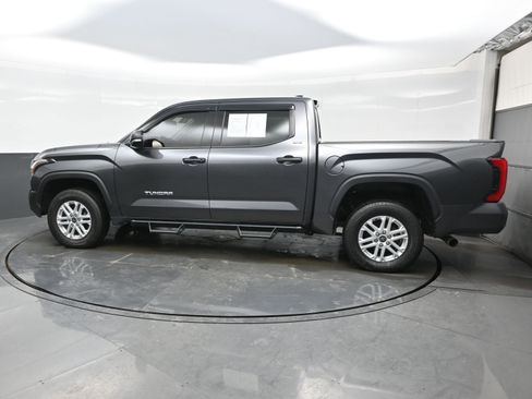 Used 2022 Toyota Tundra SR5 w/ SR5 Convenience Package image 3