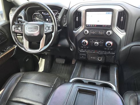 Used 2022 GMC Sierra 2500 Denali w/ Denali Ultimate Package AWD/4WD image 11