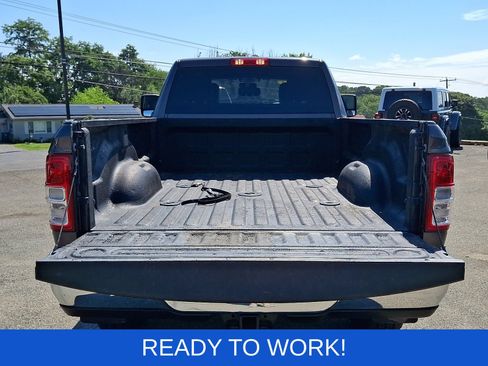 Used 2024 RAM 3500 Tradesman w/ Chrome Appearance Group AWD/4WD image 27