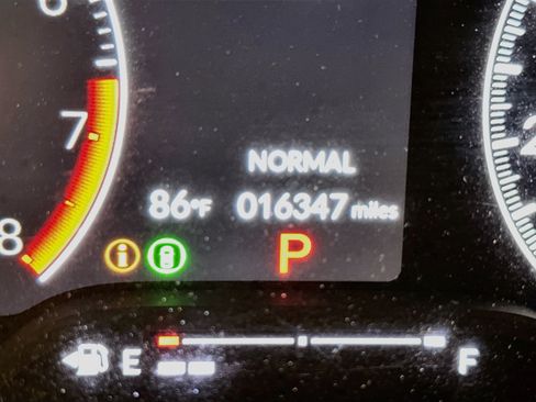 Used 2025 Honda Civic Sport image 19
