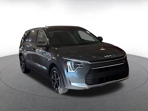 Used 2026 Kia Niro LX FWD image 15
