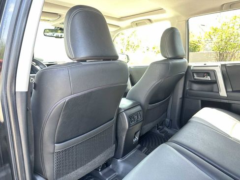 Used 2020 Toyota 4Runner SR5 Premium w/ Moonroof Package RWD image 16