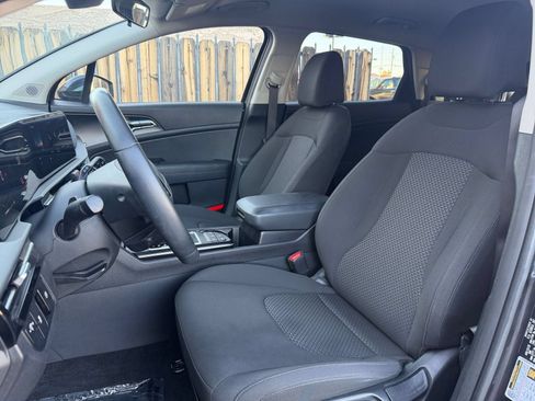 Used 2026 Kia Sportage LX FWD image 36