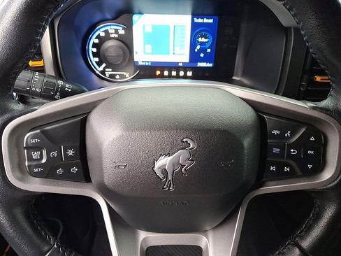 Used 2023 Ford Bronco Badlands w/ Sasquatch Package image 21