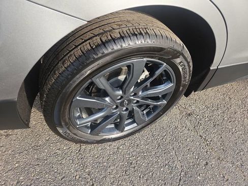 Used 2023 Chevrolet Equinox RS image 18