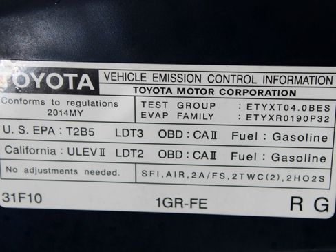 Used 2014 Toyota 4Runner SR5 Premium AWD/4WD image 21
