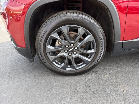 Used 2020 Chevrolet Traverse RS w/ LPO, Floor Liner Package FWD image 9