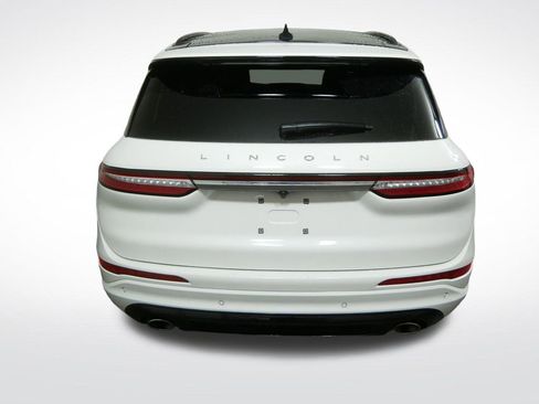 Used 2025 Lincoln Corsair Grand Touring w/ Equipment Group 301A AWD/4WD image 4
