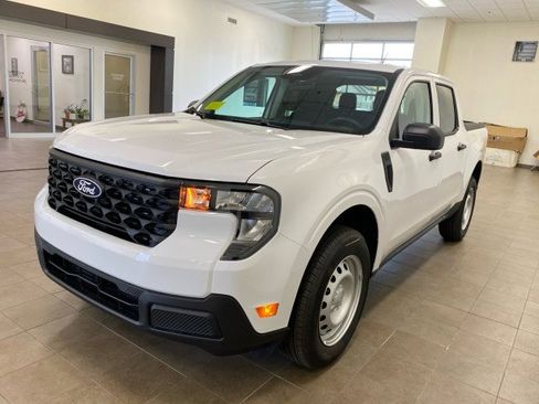 New 2025 Ford Maverick XL w/ Equipment Group 102A image 28