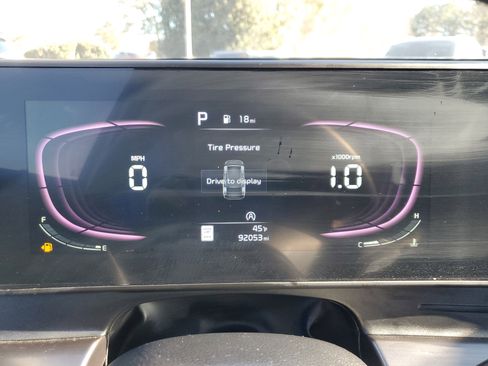 Used 2023 Kia Sportage EX image 24