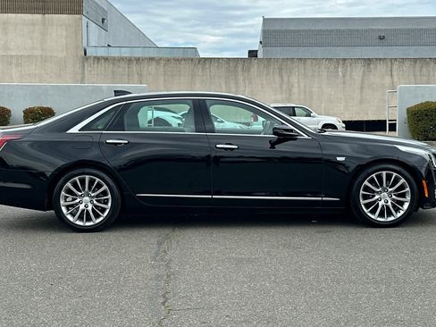 Used 2017 Cadillac CT6 Luxury RWD image 6
