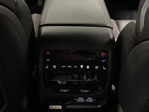 Used 2025 Jeep Grand Cherokee L Summit image 37