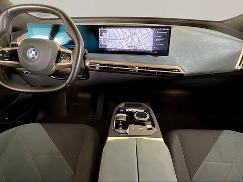 Certified 2022 BMW iX xDrive50 w/ Premium Package image 16