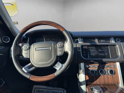 Used 2016 Land Rover Range Rover HSE image 14