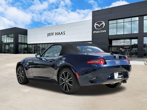 New 2026 MAZDA MX-5 Miata Grand Touring RWD image 2