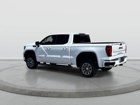 Used 2024 GMC Sierra 1500 AT4 w/ AT4 Premium Package AWD/4WD image 6