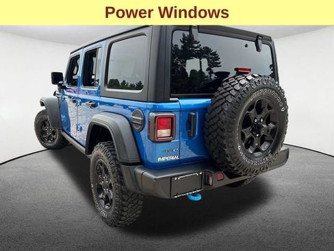 Used 2023 Jeep Wrangler Unlimited w/ Cold Weather Group AWD/4WD image 10