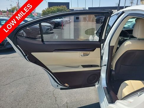 Used 2017 Lexus ES 350 w/ Premium Package FWD image 11