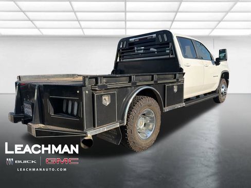 Used 2024 Chevrolet Silverado 3500 LT w/ Convenience Package image 3