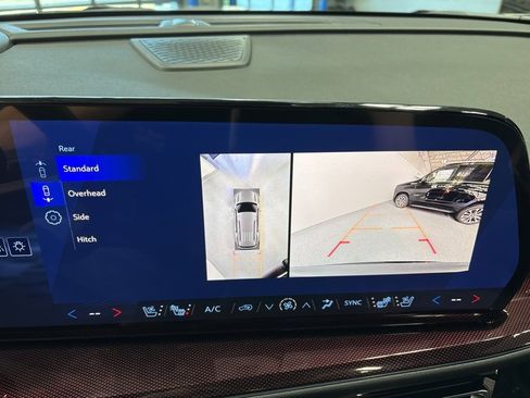 New 2026 Chevrolet Traverse RS image 17