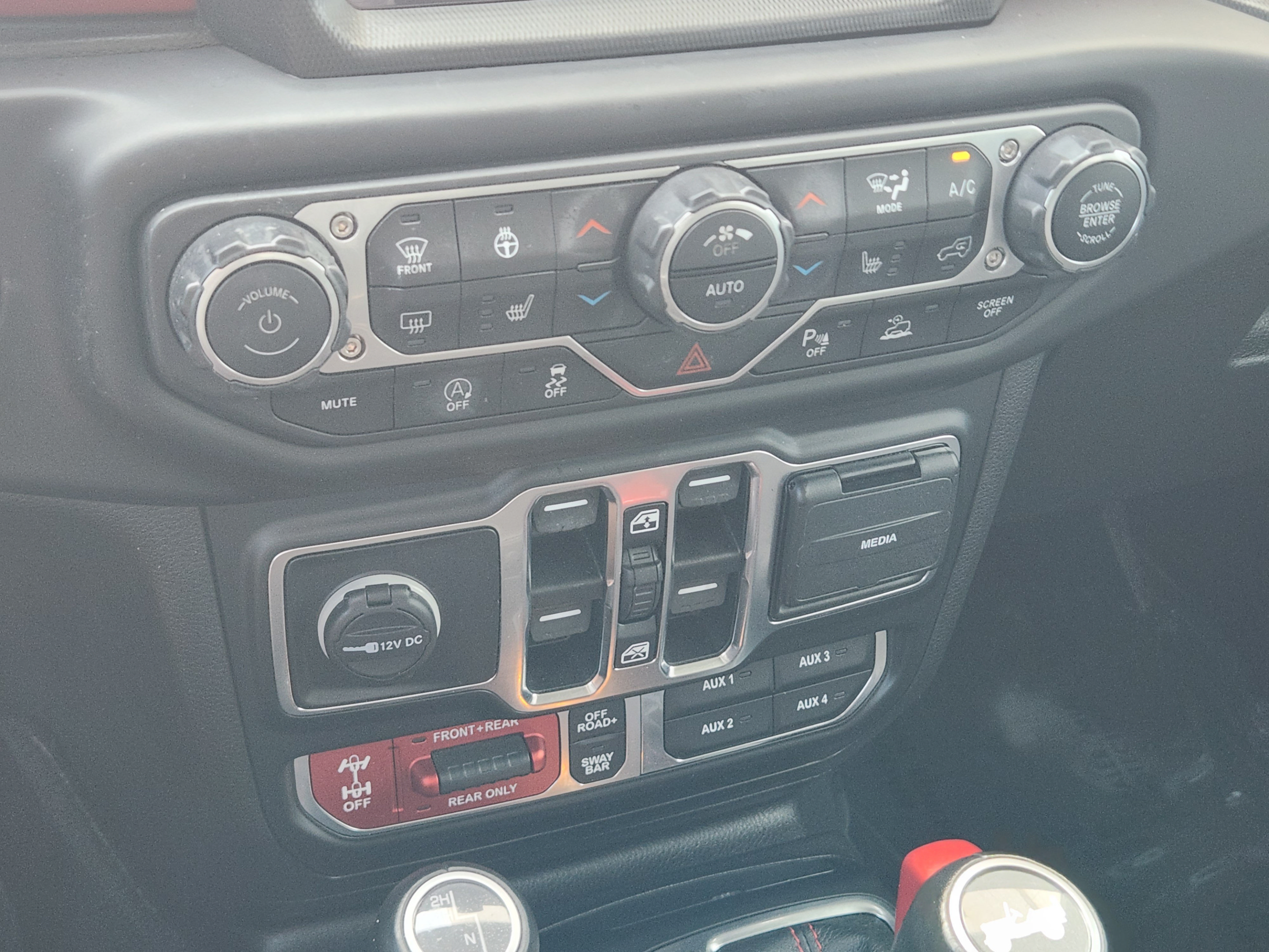 Used 2023 Jeep Wrangler Unlimited Rubicon AWD/4WD image 20