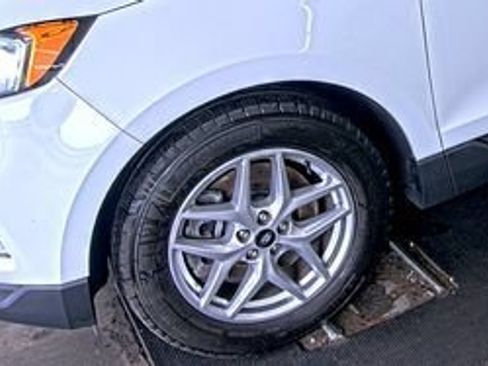 Used 2023 Ford Edge SEL w/ Convenience Package AWD/4WD image 7
