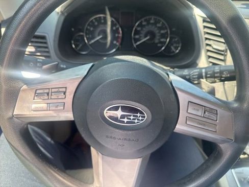 Used 2010 Subaru Outback 2.5i AWD/4WD image 17