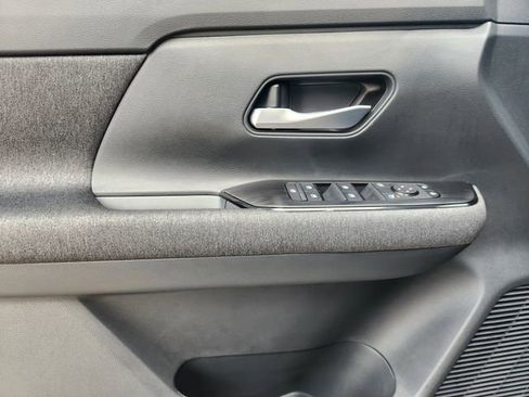 New 2026 Nissan Kicks SV image 17