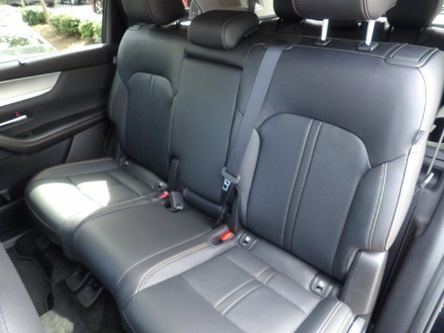 Used 2026 MAZDA CX-90 3.3 Turbo w/ Preferred Package AWD/4WD image 24
