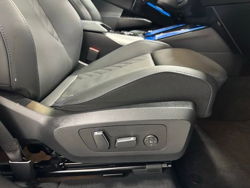 Used 2025 BMW X3 xDrive30i w/ M Sport Package image 57