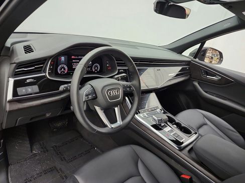 Used 2023 Audi Q7 2.0T Premium w/ Convenience Package AWD/4WD image 9