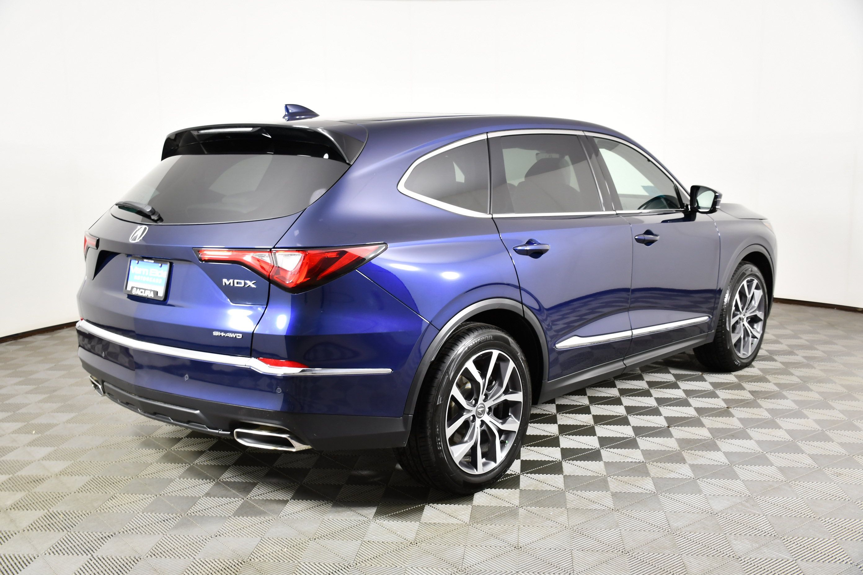 Used 2024 Acura MDX w/ Technology Package AWD/4WD image 6