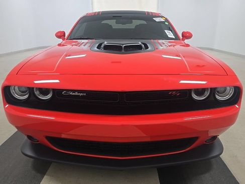 Used 2018 Dodge Challenger R/T Scat Pack RWD image 2