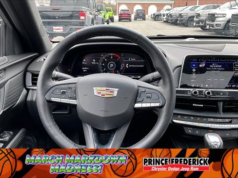 Used 2025 Cadillac CT4 Premium Luxury image 5