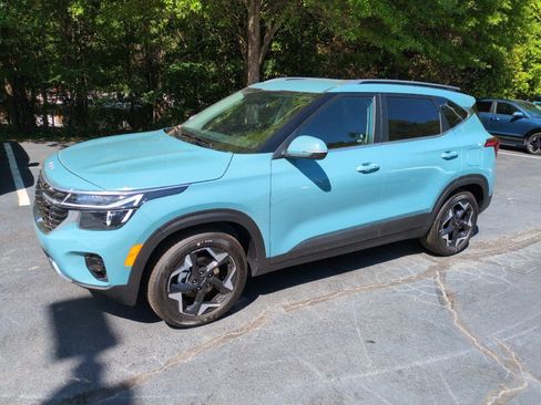 New 2026 Kia Seltos EX FWD image 3