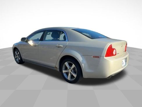 Used 2010 Chevrolet Malibu Hybrid image 7