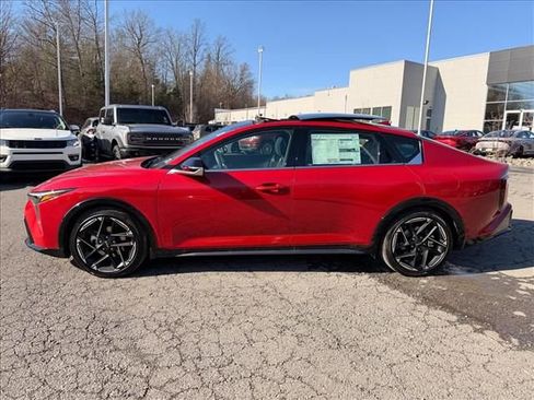 New 2025 Kia K4 GT-Line image 4