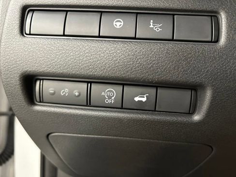 Used 2024 Nissan Rogue Platinum w/ Platinum Premium Package AWD/4WD image 11
