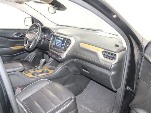 Used 2017 GMC Acadia Denali image 23