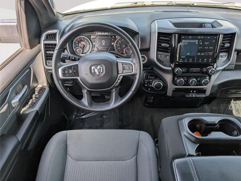 Used 2022 RAM 1500 Big Horn AWD/4WD image 16