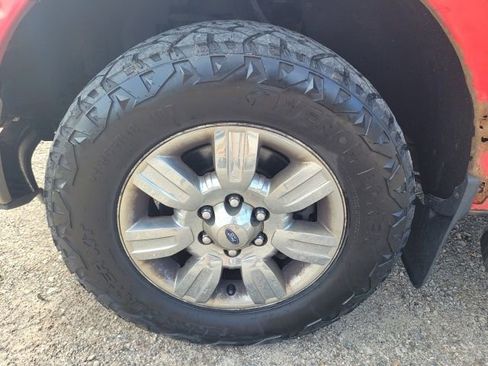 Used 2012 Ford F150 XLT w/ XLT Chrome Pkg image 11