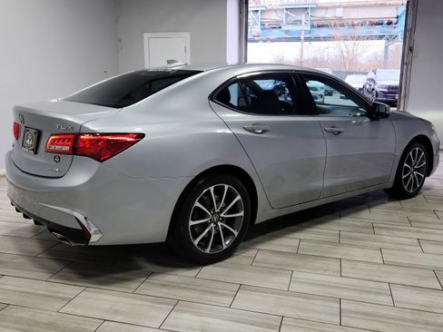 Used 2019 Acura TLX V6 SH-AWD image 5