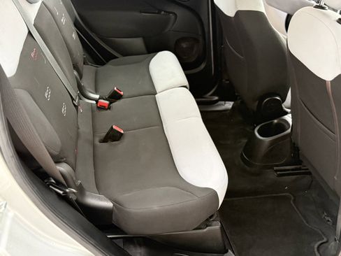 Used 2015 FIAT 500L Pop FWD image 26