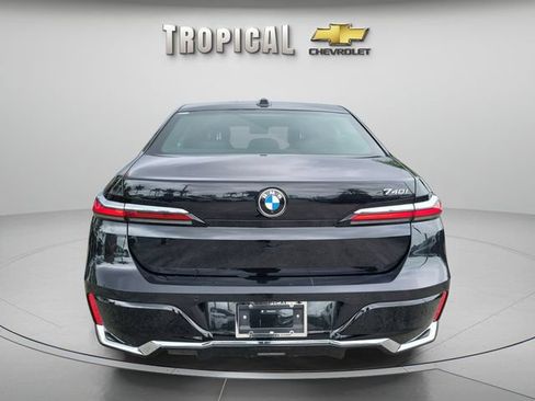Used 2025 BMW 740i RWD image 4