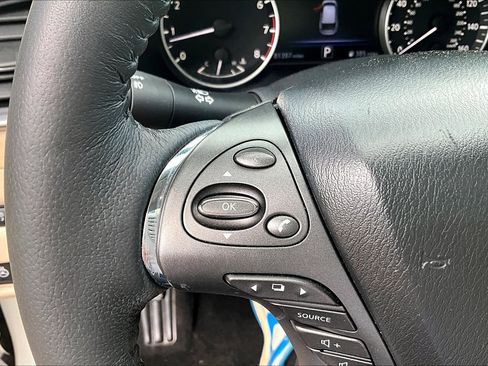 Used 2019 Nissan Murano SL w/ SL Technology Package AWD/4WD image 16