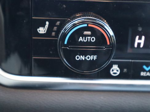 Used 2023 Nissan Rogue Platinum w/ Platinum Premium Package image 23