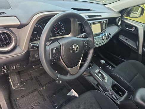 Used 2017 Toyota RAV4 XLE image 20