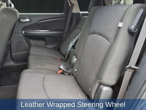 Used 2020 Dodge Journey SE w/ SE Popular Equipment Group FWD image 18